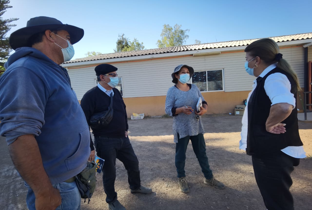 Gremio Agrícola Se Reúne Con Pequeños Productores De Monte Patria Para Prestar Apoyos Ante Difícil Situación Hídrica